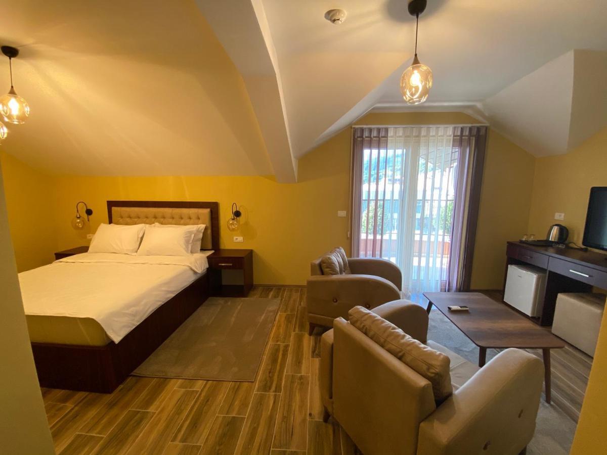 Hotel Kolonja'S ديبار المظهر الخارجي الصورة