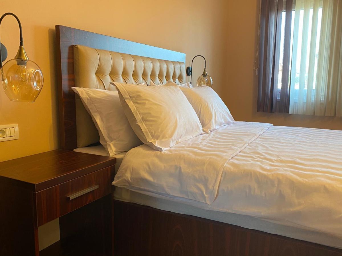 Hotel Kolonja'S ديبار المظهر الخارجي الصورة