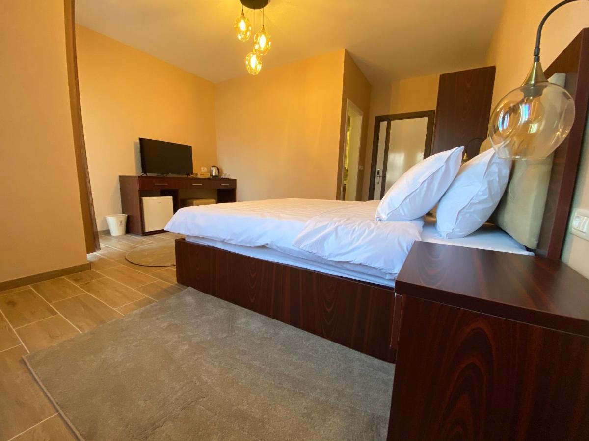 Hotel Kolonja'S ديبار المظهر الخارجي الصورة