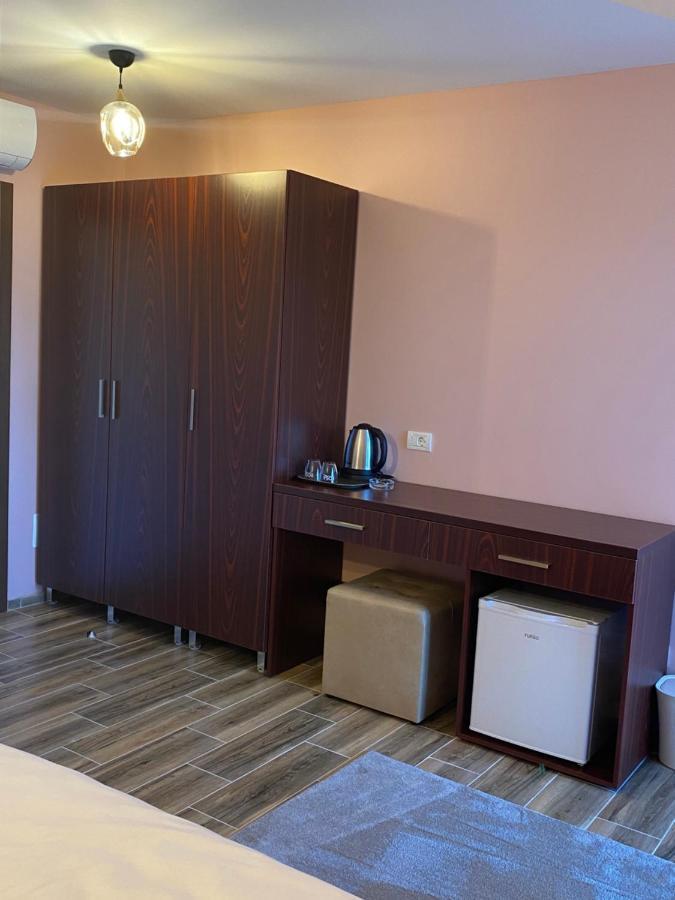 Hotel Kolonja'S ديبار المظهر الخارجي الصورة